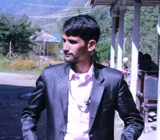 रेशम अनुराग