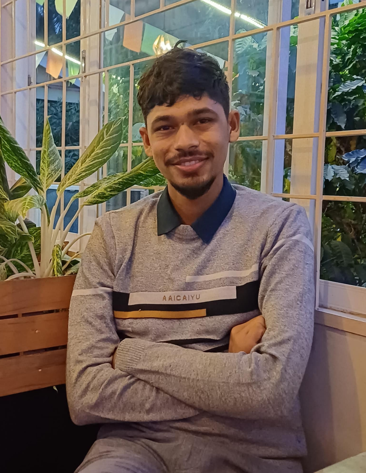 डा. युवराज अधिकारी